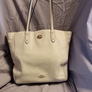 Coach Large Town Tote Elegant White Leather Bag